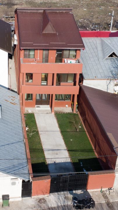 Casă cu 8 camere de vânzare în Est, Voluntari – fotografia 25 din 65