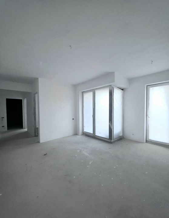 Apartament cu 2 camere de vânzare în Inel I, Constanța – fotografia 2 din 13