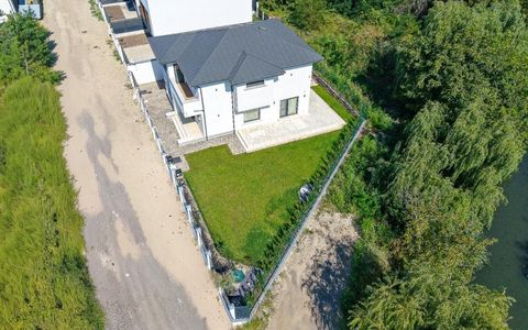Casă cu 5 camere de vânzare în Ultracentral, Tunari
