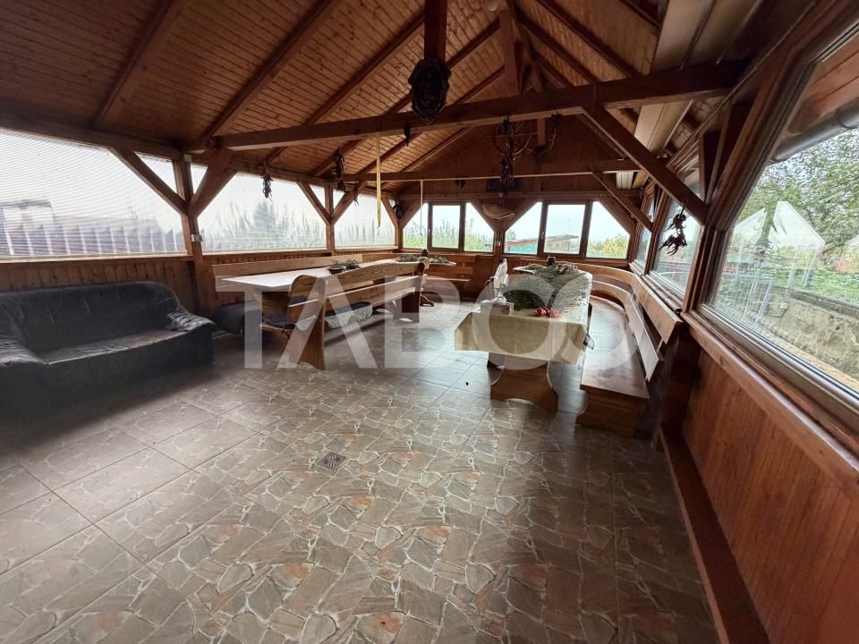 Casă cu 7 camere de vânzare în Berivoi – fotografia 22 din 29