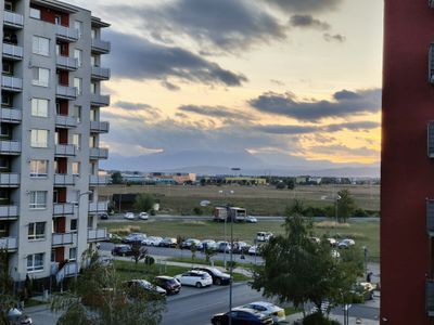 Apartament cu 2 camere de închiriat în Avantgarden, Brașov – fotografia 2 din 12