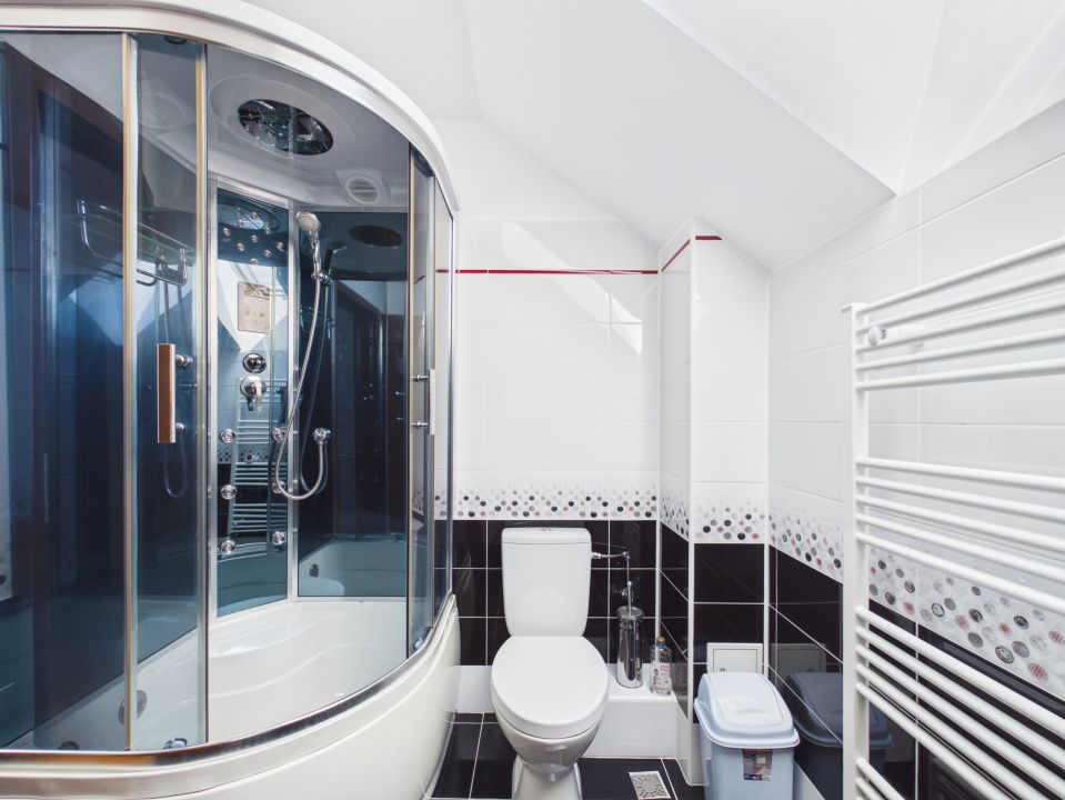 Hotel / pensiune cu 10 camere de vânzare în Tohanu Nou – fotografia 33 din 46