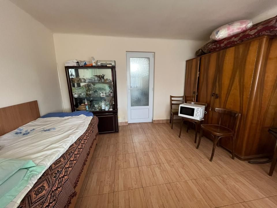 Casă cu 3 camere de vânzare în Periferie, Pucioasa – fotografia 10 din 20