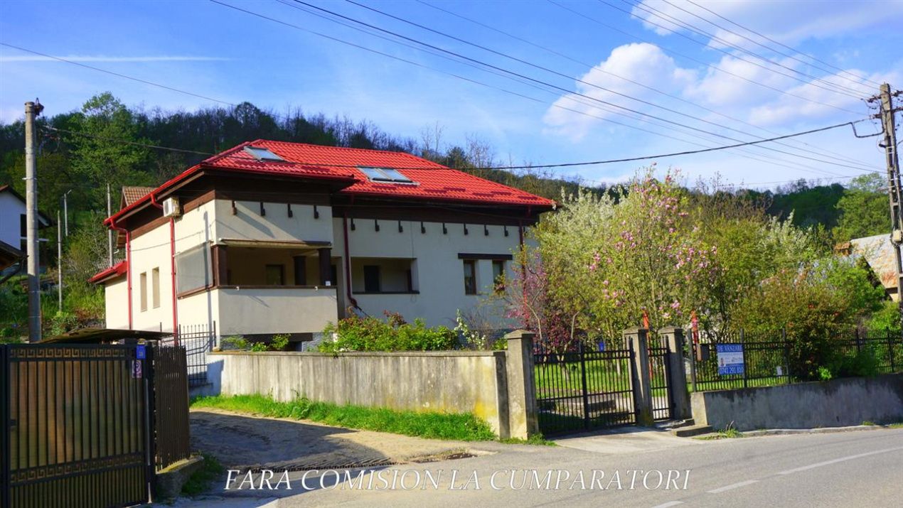 Casă cu 5 camere de vânzare în Muereasca – fotografia 2 din 30