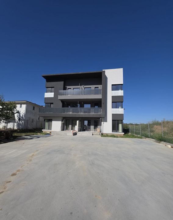 Apartament cu 2 camere de vânzare în Nord, Mamaia-Sat – fotografia 12 din 16