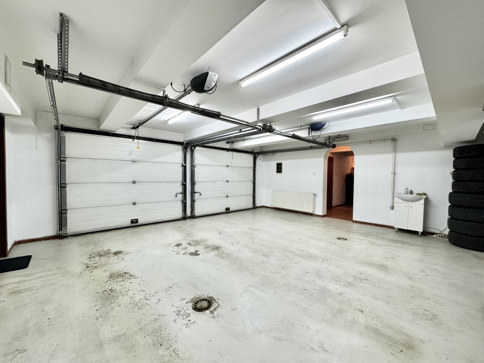 Spațiu comercial cu 10 camere de vânzare în Central, Frumusani – fotografia 18 din 40