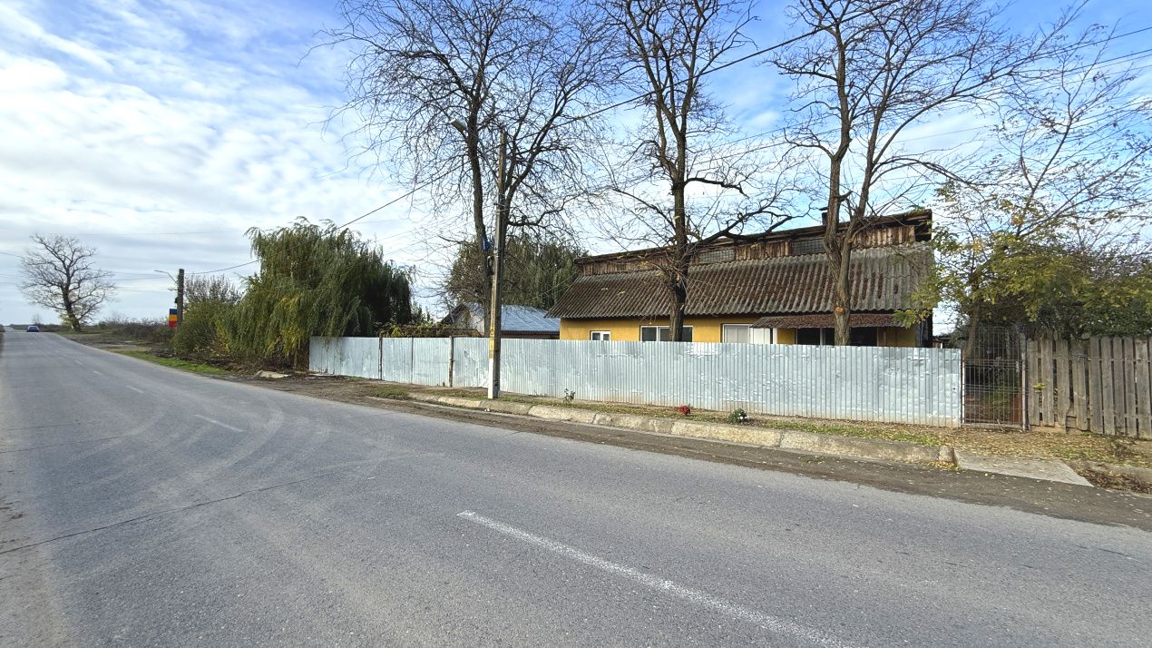 Spațiu comercial cu 5 camere de vânzare în Însurăței – fotografia 15 din 16