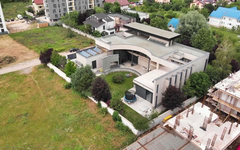 Casă cu 8 camere de închiriat în Sisesti, București