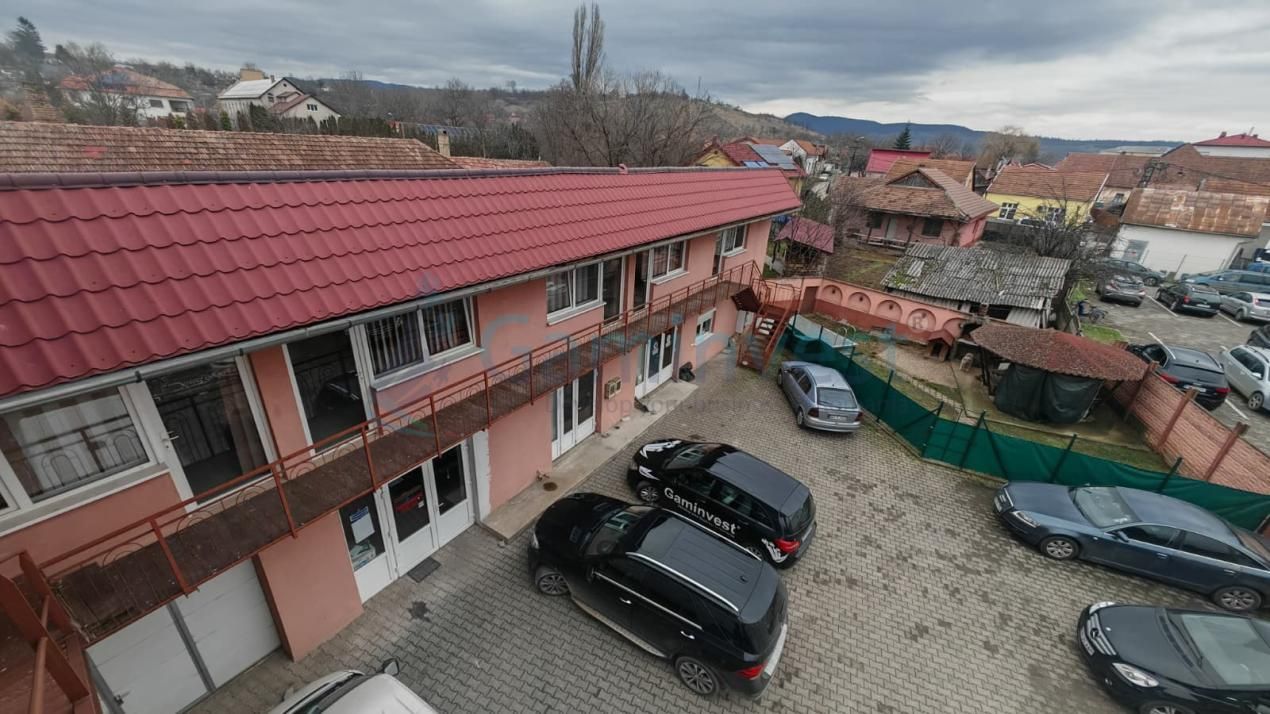 Spațiu comercial cu 6 camere de vânzare în Aleșd – fotografia 1 din 3