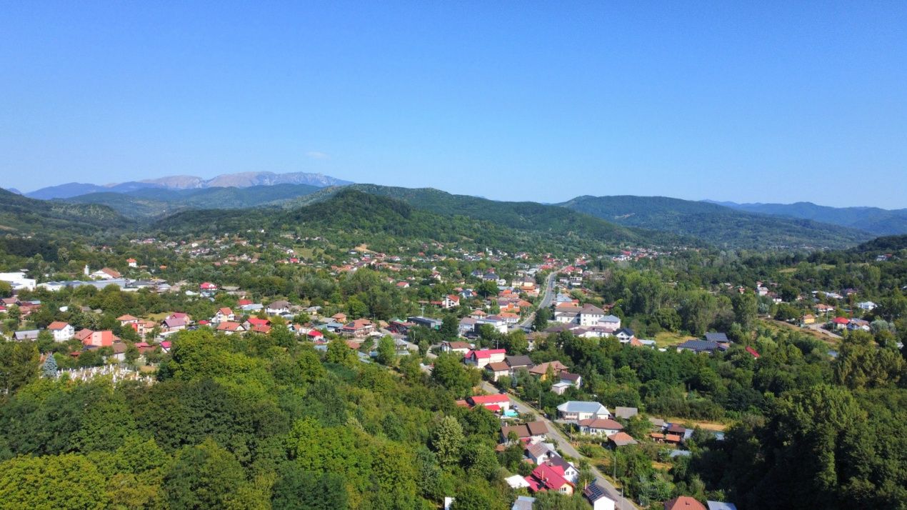 Casă cu 6 camere de vânzare în Central, Pausesti-Maglasi – fotografia 28 din 28