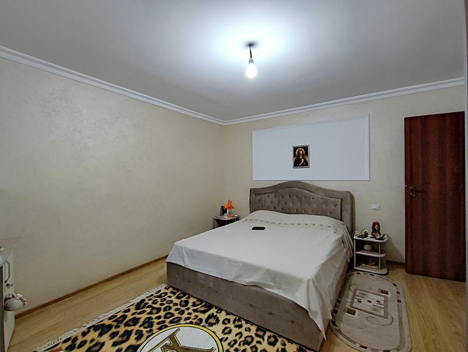 Casă cu 5 camere de vânzare în Valu lui Traian – fotografia 10 din 29