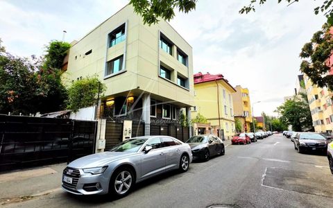 Casă cu 6 camere de închiriat în Unirii, București