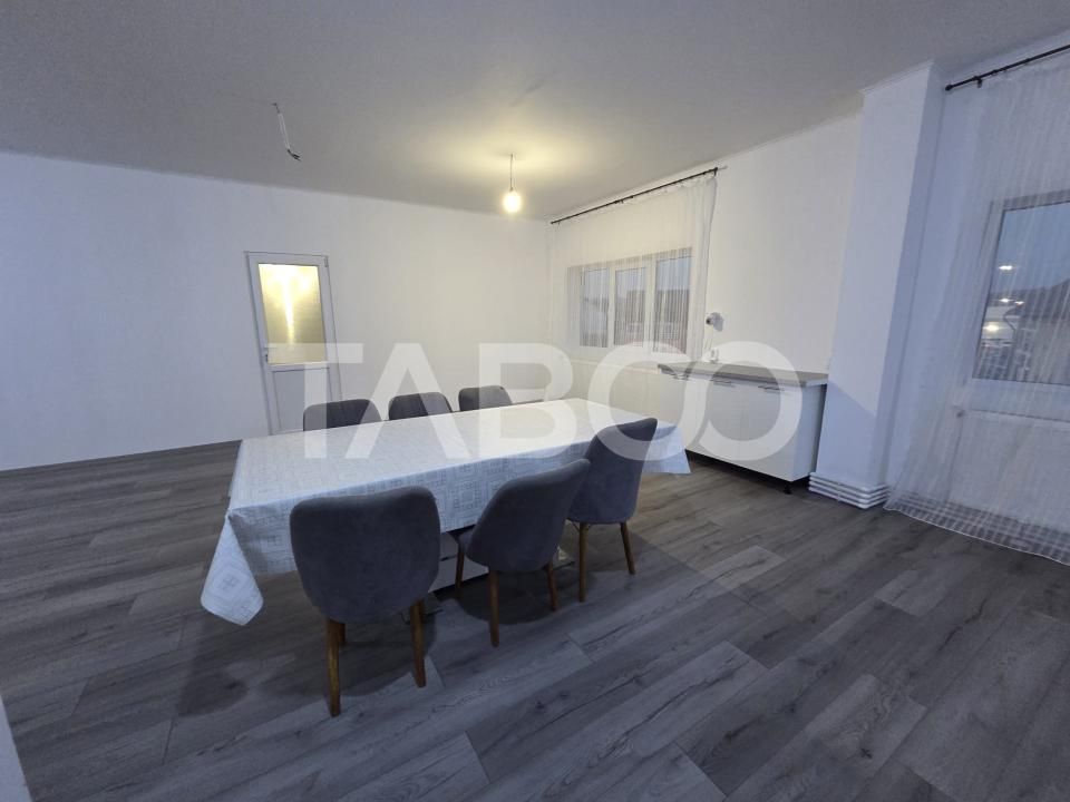 Casă cu 9 camere de închiriat în Făgăraș – fotografia 2 din 15