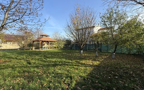 Hotel / pensiune cu 10 camere de vânzare în Mamaia-Sat