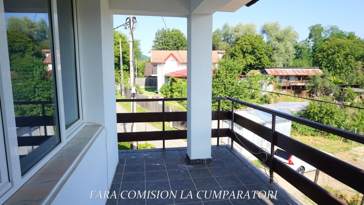Casă cu 6 camere de vânzare în Central, Pausesti-Maglasi – fotografia 14 din 28