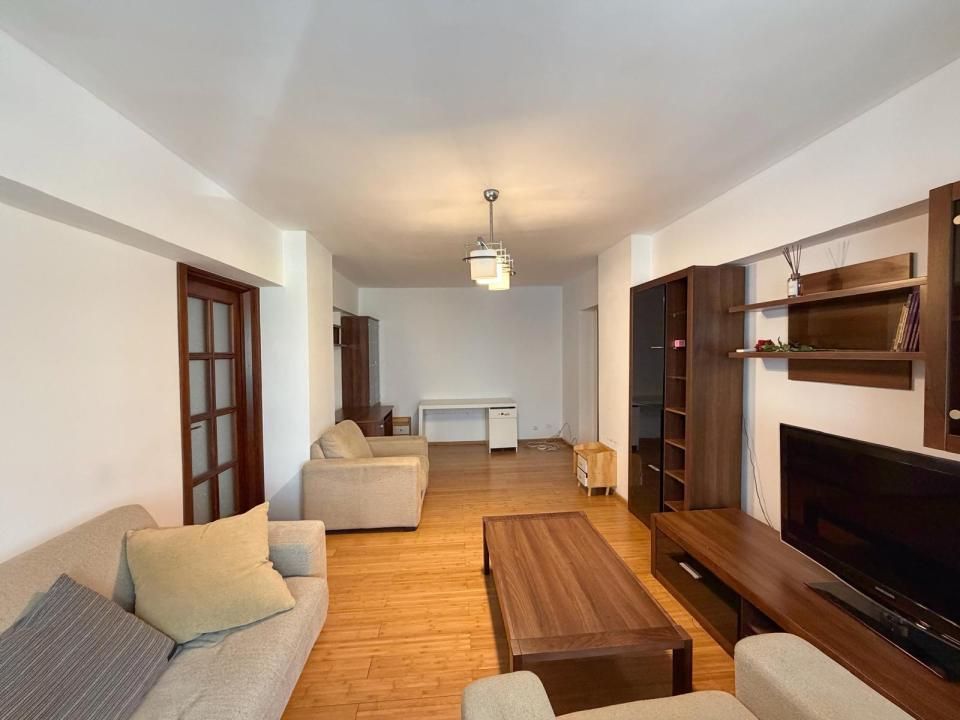 Apartament cu 3 camere de închiriat în Universitate, București – fotografia 3 din 26