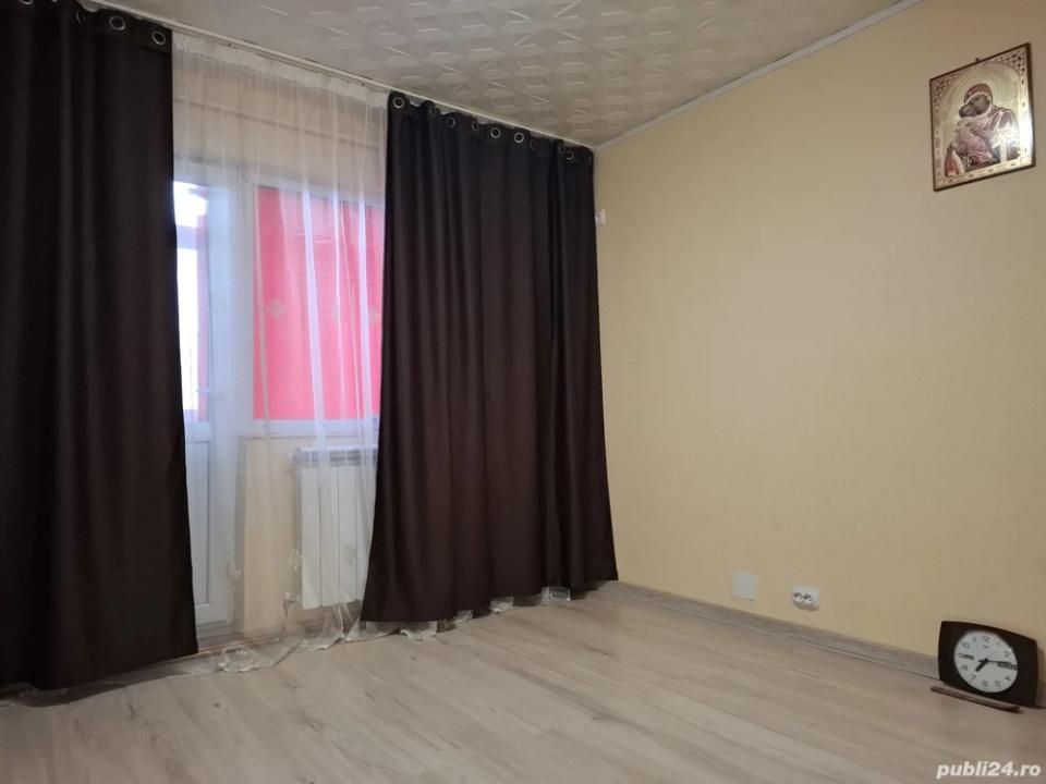 Garsonieră cu 1 cameră de vânzare în Tudor Vladimirescu, Pitești – fotografia 1 din 6