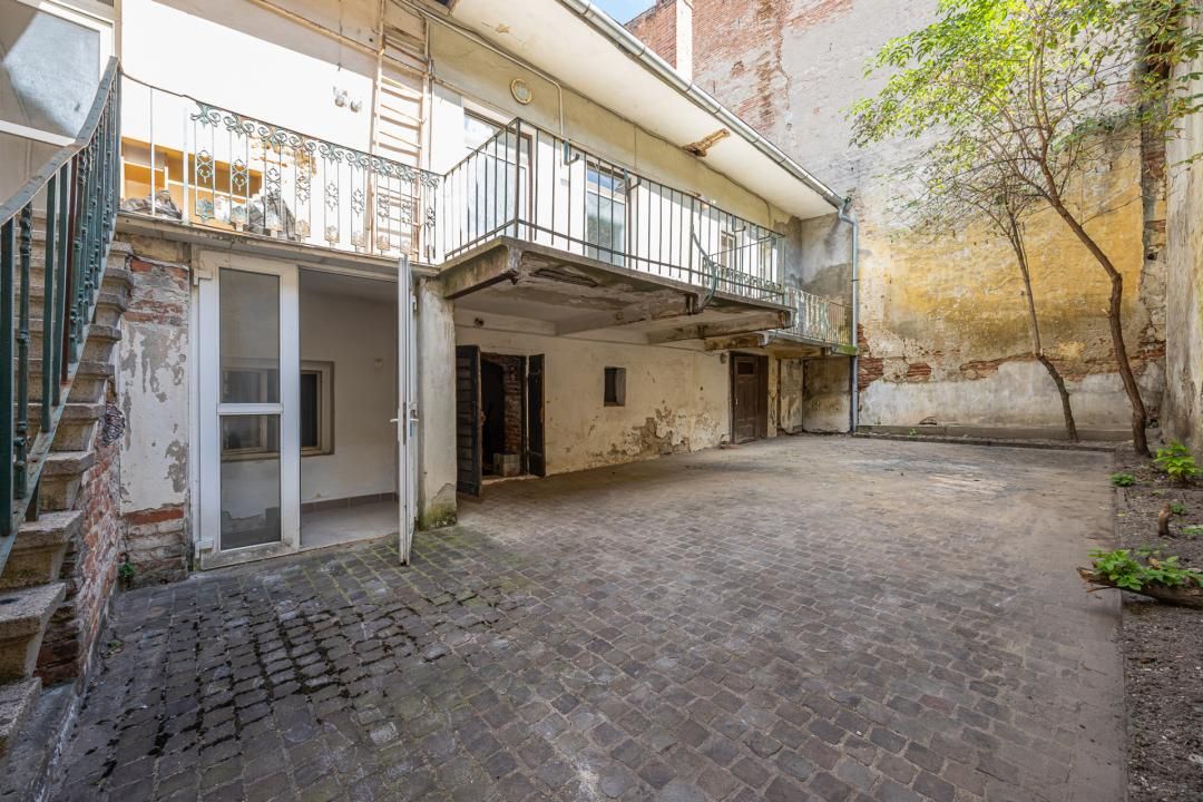 Casă cu 10 camere de vânzare în Ultracentral, Brașov – fotografia 9 din 30