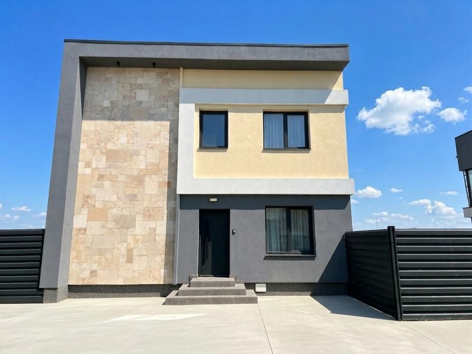 Casă cu 4 camere de vânzare în Tunari – fotografia 15 din 48