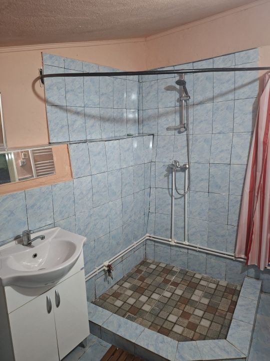 Casă cu 3 camere de vânzare în Central, Cricau – fotografia 28 din 54
