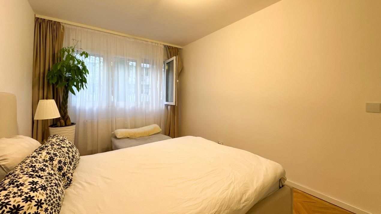 Apartament cu 3 camere de vânzare în Berceni, București – fotografia 3 din 13