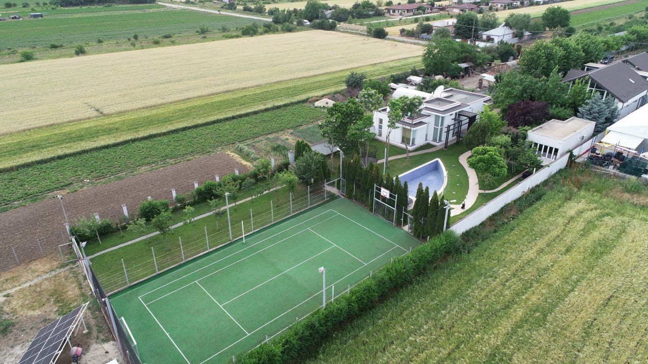 Casă cu 15 camere de vânzare în Mogoșoaia – fotografia 44 din 48