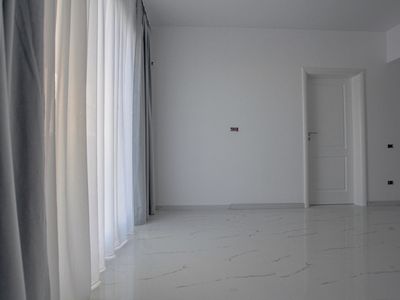 Apartament cu 2 camere de vânzare în Mamaia-Sat – fotografia 5 din 26