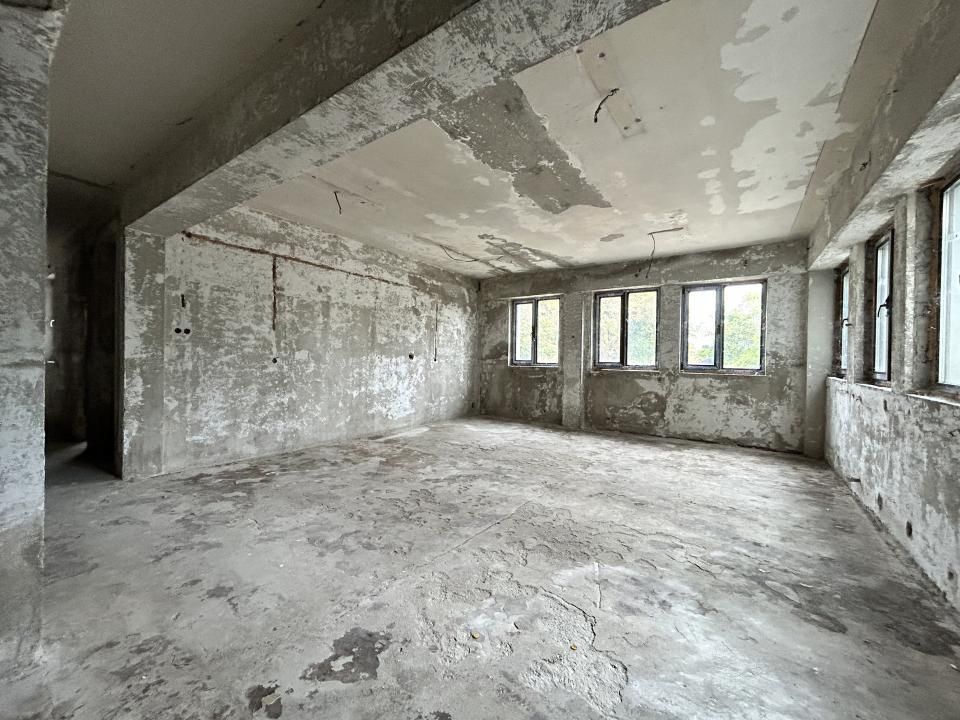 Spațiu comercial cu 30 camere de vânzare în Central, Popești-Leordeni – fotografia 5 din 14