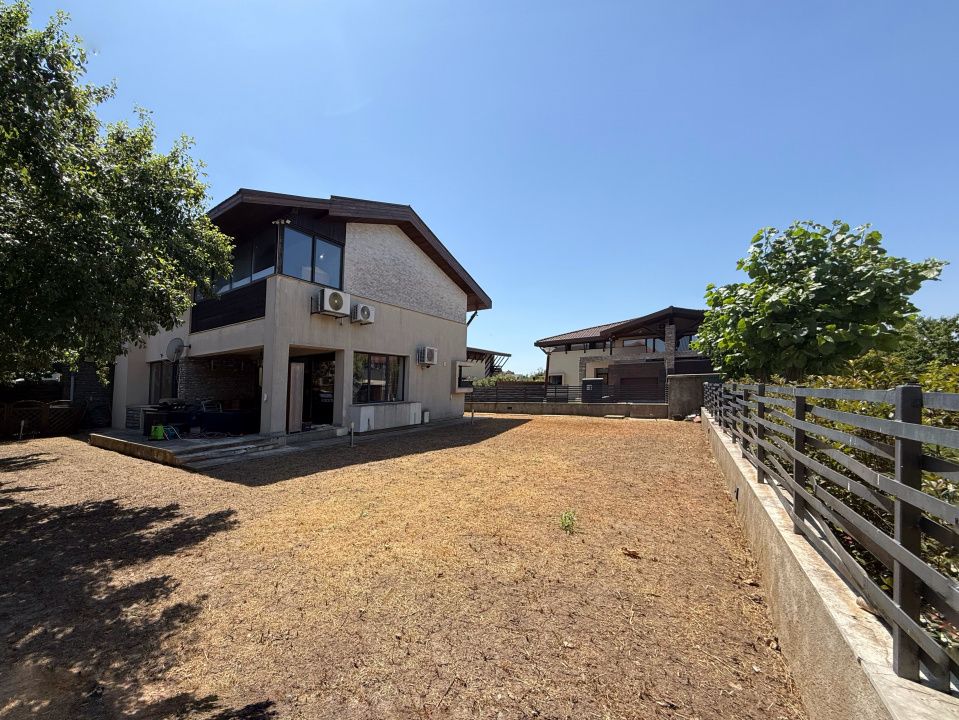 Casă cu 4 camere de închiriat în Pantelimon – fotografia 32 din 41