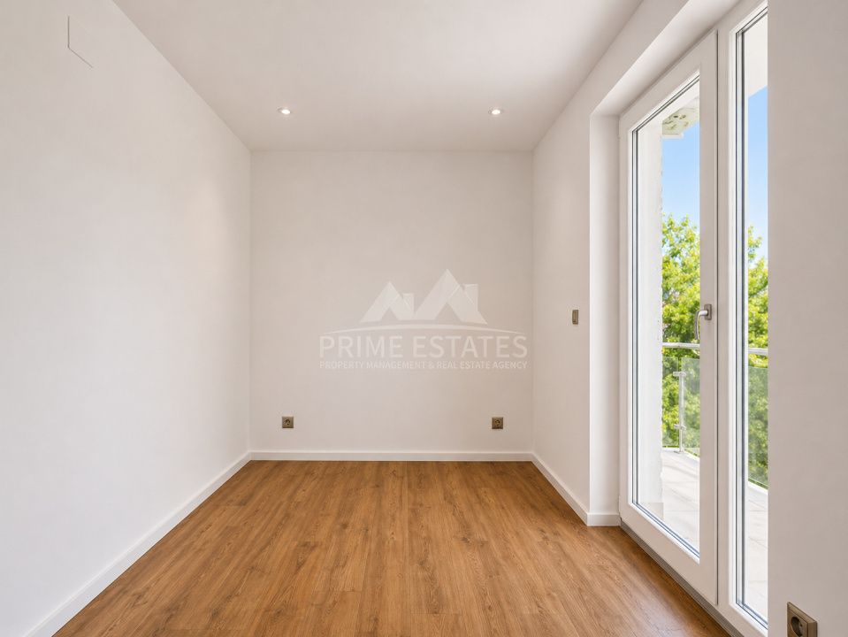 Casă cu 5 camere de vânzare în Exterior Est, Tunari – fotografia 22 din 26