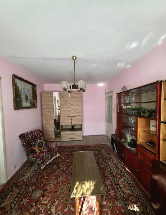 Apartament cu 3 camere de vânzare în Km 4-5, Constanța – fotografia 1 din 8