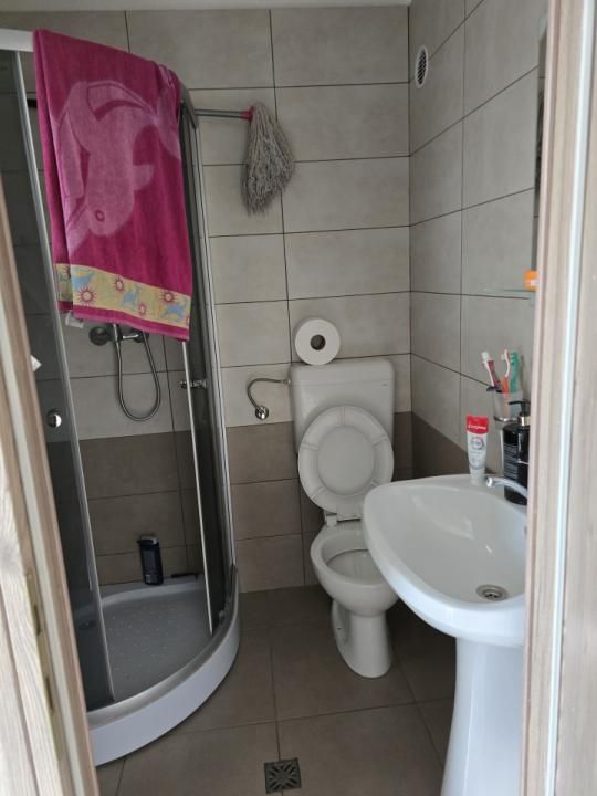 Apartament cu 3 camere de vânzare în Dărmănești, Piatra-Neamt – fotografia 5 din 9
