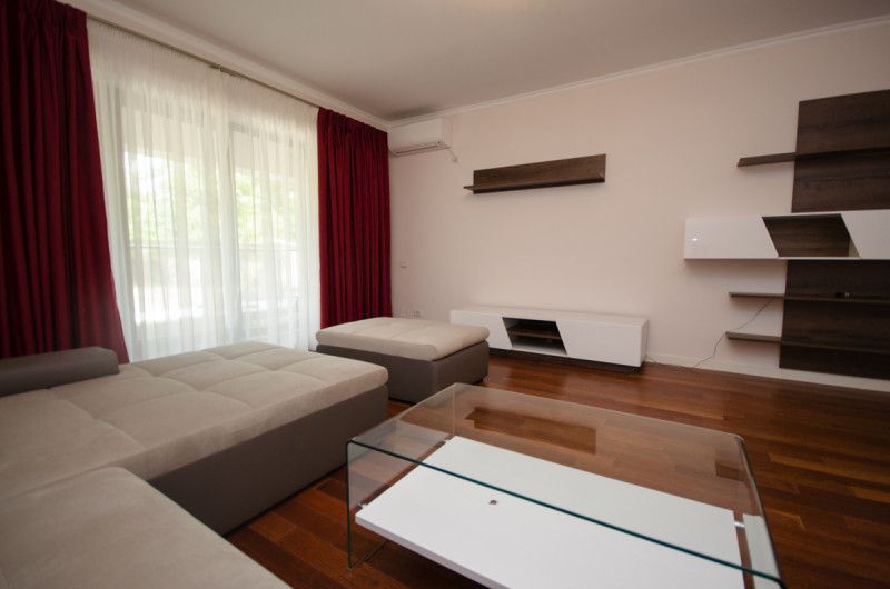Apartament cu 3 camere de închiriat în P-ta Victoriei, București – fotografia 2 din 15