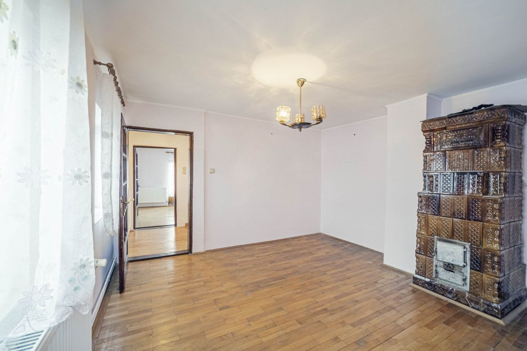 Casă cu 3 camere de vânzare în Central, Tartasesti – fotografia 7 din 15