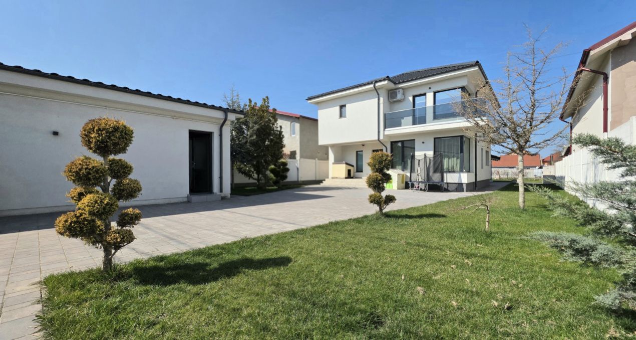 Casă cu 3 camere de vânzare în Năvodari – fotografia 1 din 31