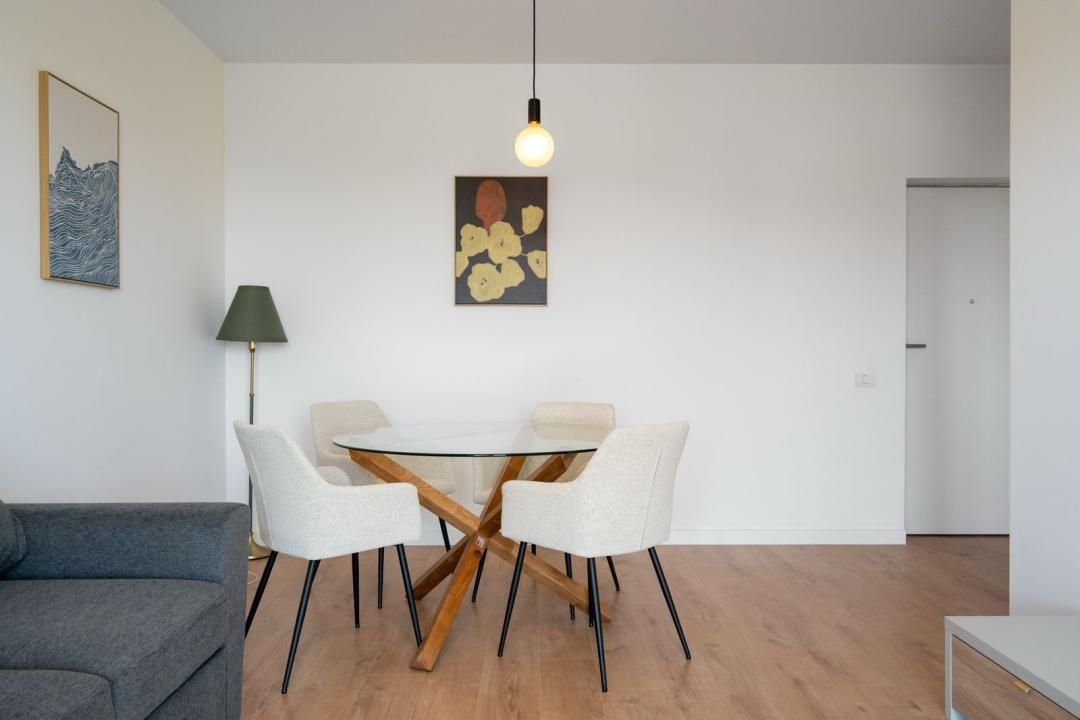 Apartament cu 2 camere de închiriat în Central, Tunari – fotografia 2 din 19