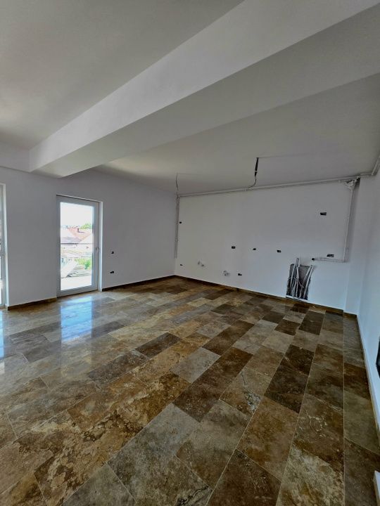 Casă cu 12 camere de vânzare în Faleza Nord, Constanța – fotografia 6 din 22