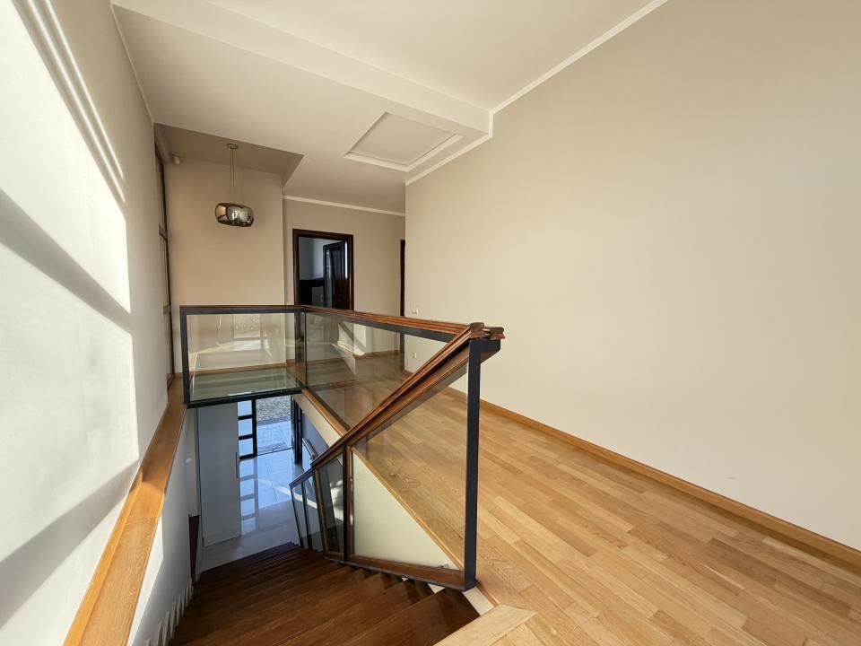 Casă cu 6 camere de vânzare în Calea Cisnadiei - Arhitectilor, Sibiu – fotografia 12 din 20