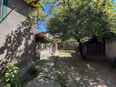 Casă cu 4 camere de vânzare în Boita – fotografia 3 din 10