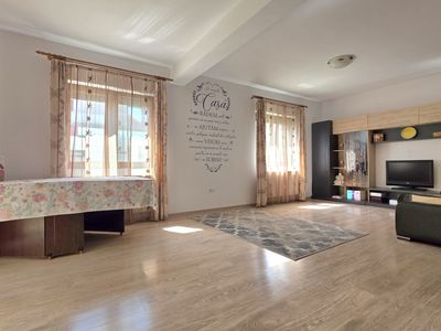 Casă cu 4 camere de vânzare în Lazu – fotografia 3 din 26