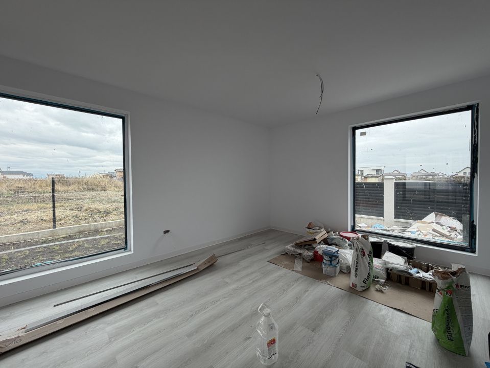 Casă cu 4 camere de vânzare în Sânpetru – fotografia 9 din 33