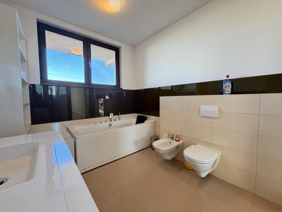 Casă cu 6 camere de vânzare în Calea Cisnadiei - Arhitectilor, Sibiu – fotografia 13 din 20