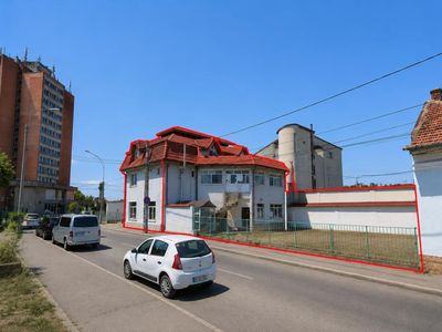 Spațiu de birouri cu 10 camere de vânzare în Central, Drobeta-Turnu Severin – fotografia 3 din 6