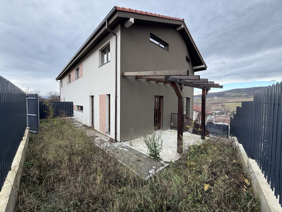 Casă cu 3 camere de vânzare în Iris / Oasului, Cluj-Napoca – fotografia 1 din 31