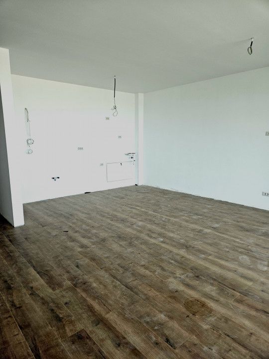 Apartament cu 3 camere de vânzare în Mamaia-Sat – fotografia 7 din 16
