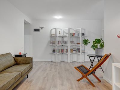 Apartament cu 2 camere de închiriat în Tunari – fotografia 2 din 13
