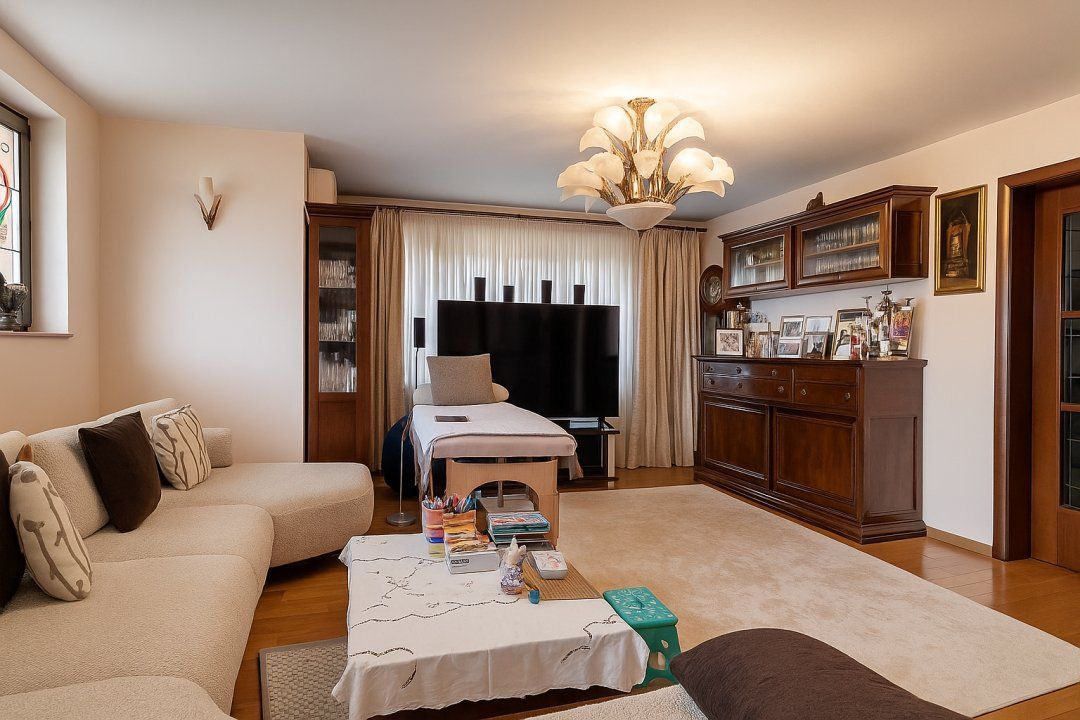 Casă cu 7 camere de vânzare în Snagov – fotografia 16 din 19