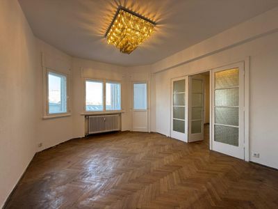 Apartament cu 4 camere de închiriat în Romana, București – fotografia 2 din 8