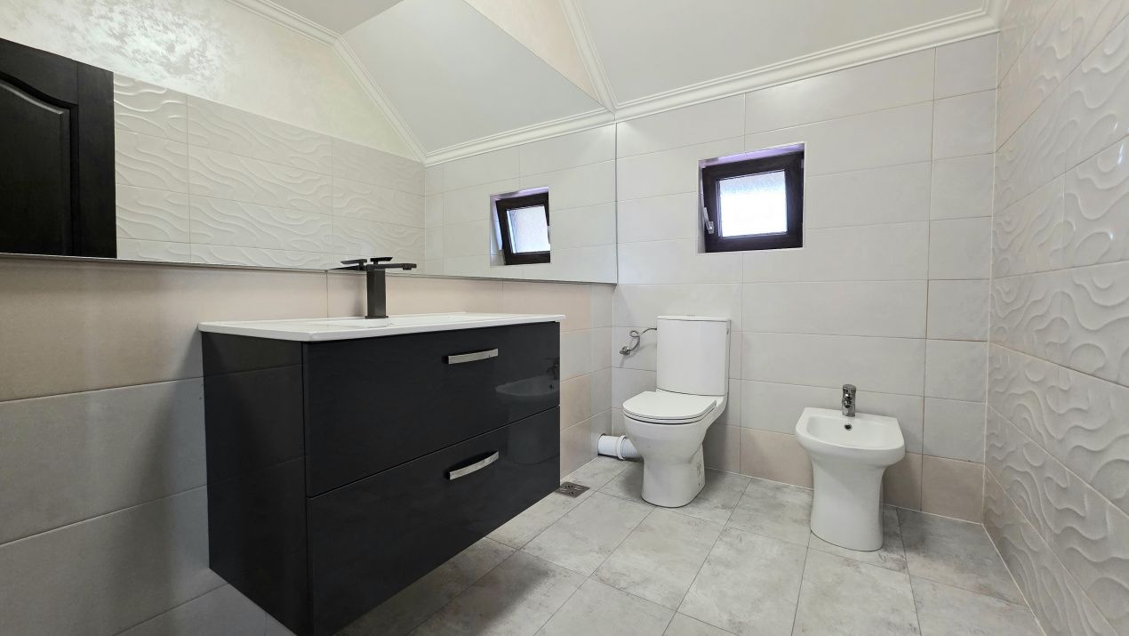 Casă cu 5 camere de vânzare în Năvodari – fotografia 17 din 29