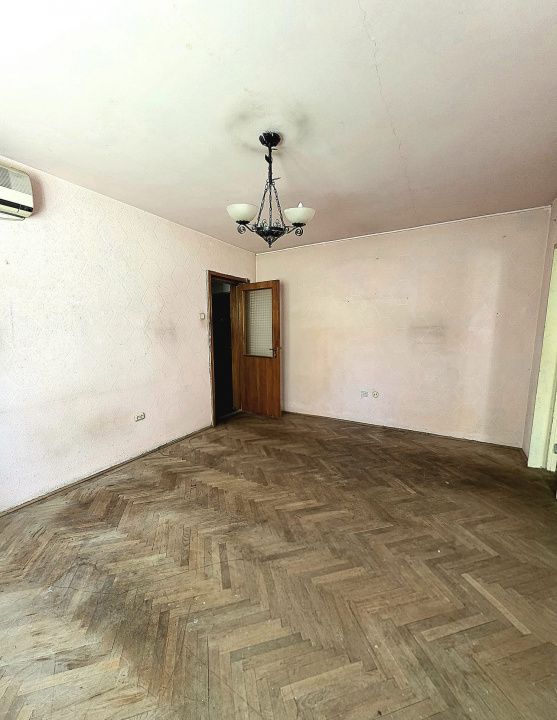Apartament cu 3 camere de vânzare în Tomis IV, Constanța – fotografia 1 din 13